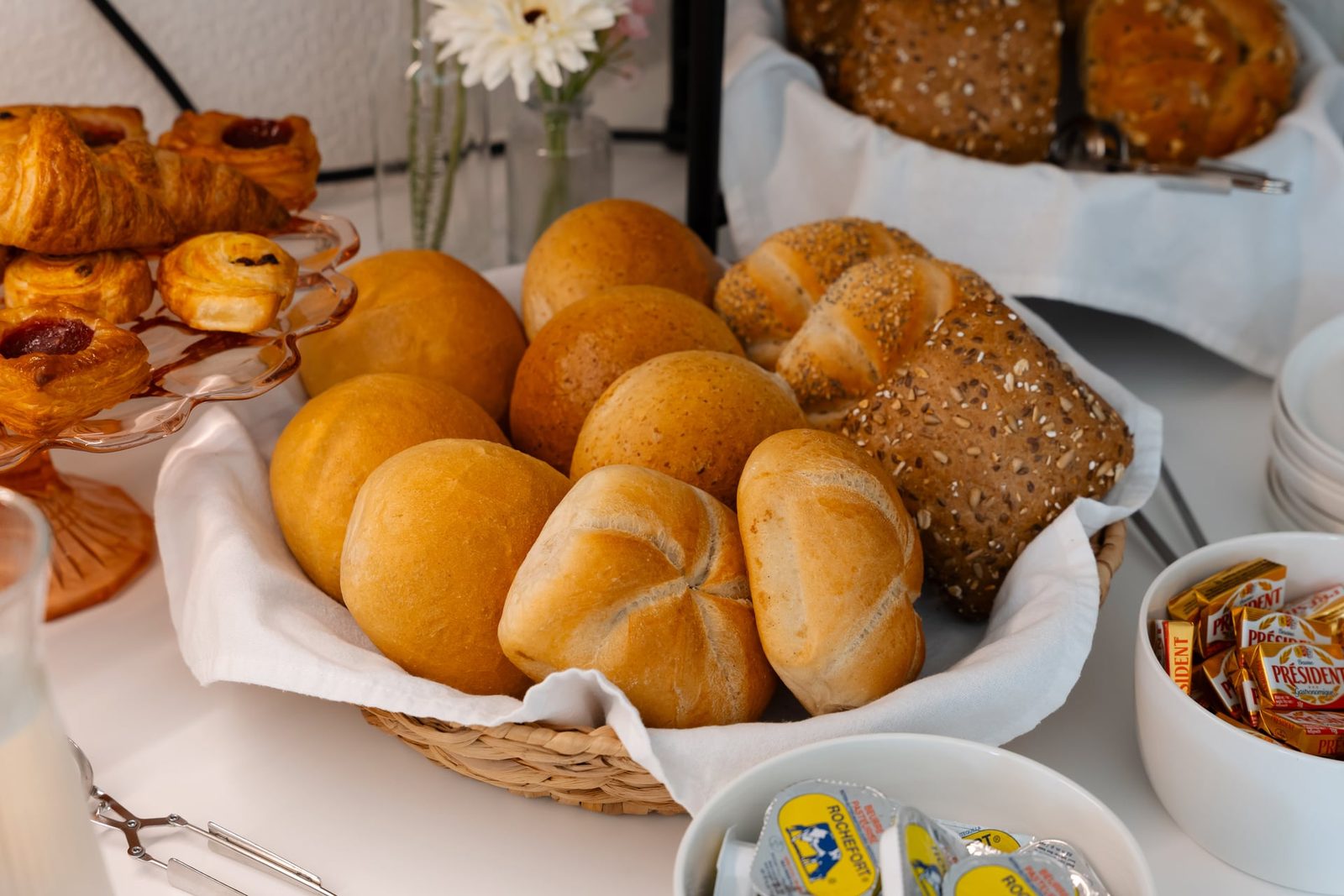 Royaal ontbijtbuffet met streekproducten