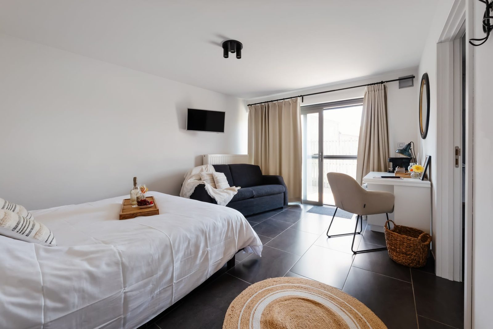Suite 1